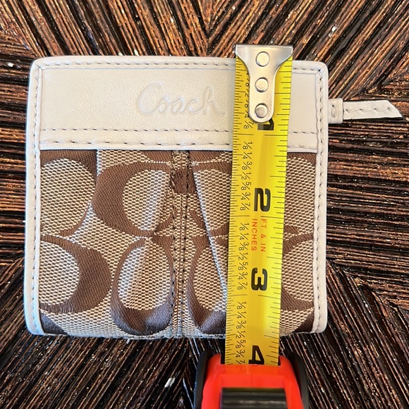 COACH SIGNATURE WALLET - Picture 12 of 12
